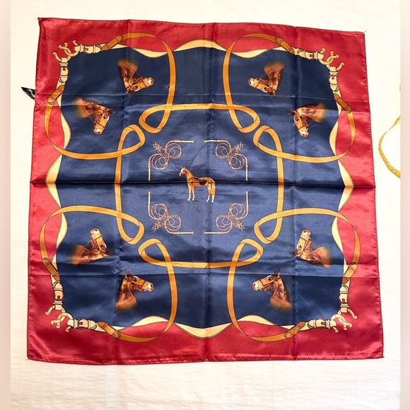 NWOT Unisex Scarves - Picture 3 of 6